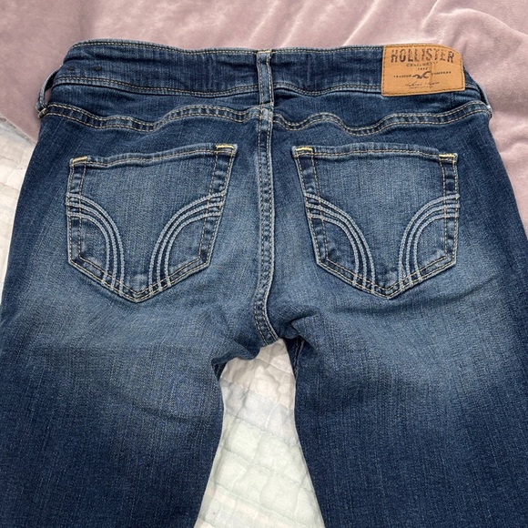 Hollister Indigo Skinny Jeans - Picture 2 of 2